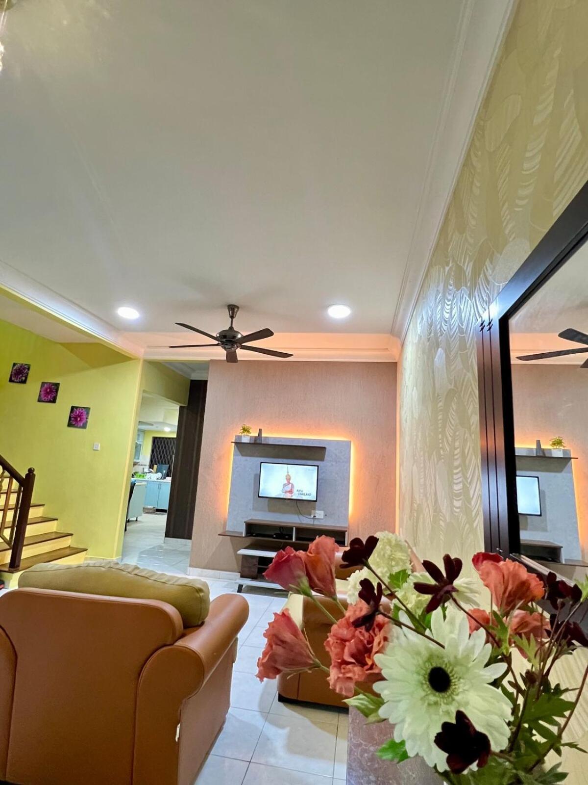 Rini Utama Homestay Skudai Exterior foto